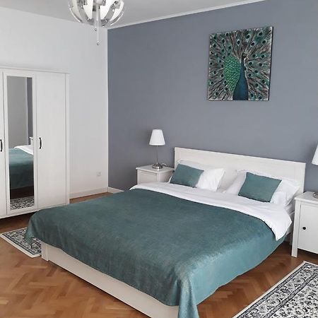 Apartment Bianco Central Сибиу Экстерьер фото